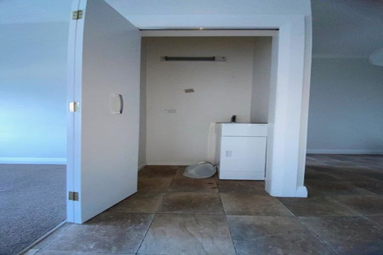 Photo of property in 143 Mitchell Street, Brooklyn, Wellington, 6021