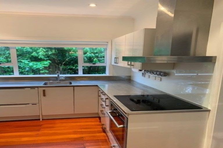 Photo of property in 121 Karori Road, Karori, Wellington, 6012