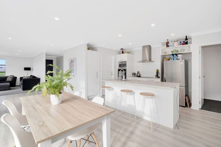 Photo of property in 19 Stevenson Drive, Papamoa, 3118