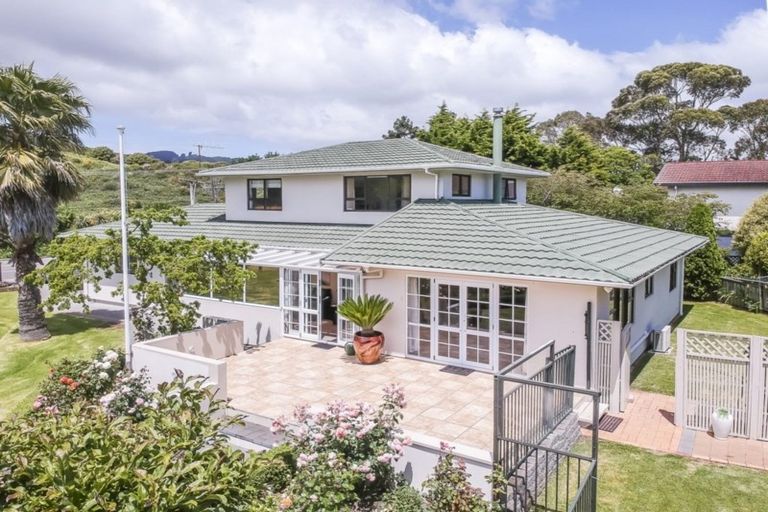 Photo of property in 21 Matai Road, Raumati South, Paraparaumu, 5032