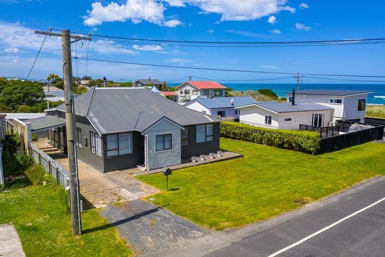 Photo of property in 3 Pearse Street, Brighton, Dunedin, 9035