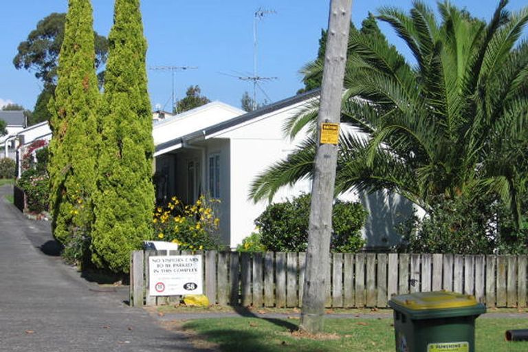Photo of property in 58 Seabrook Avenue, New Lynn, Auckland, 0600