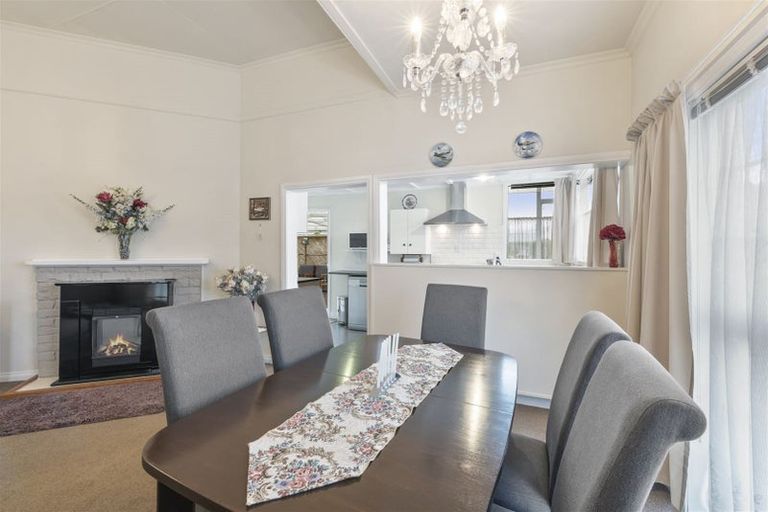 Photo of property in 14 Montgomery Street, Levin, 5510