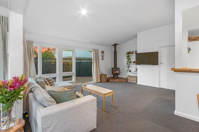 Photo of property in 47 Croziers Road, St Albans, Christchurch, 8052