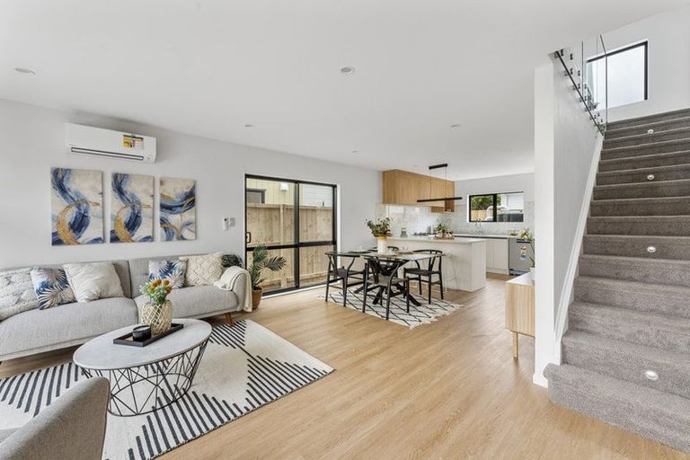 Photo of property in 70d Cargill Street, Papakura, 2110