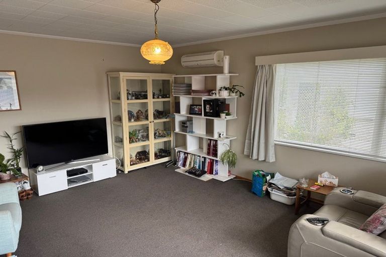 Photo of property in 3/39 Middle Road, Havelock North, 4130