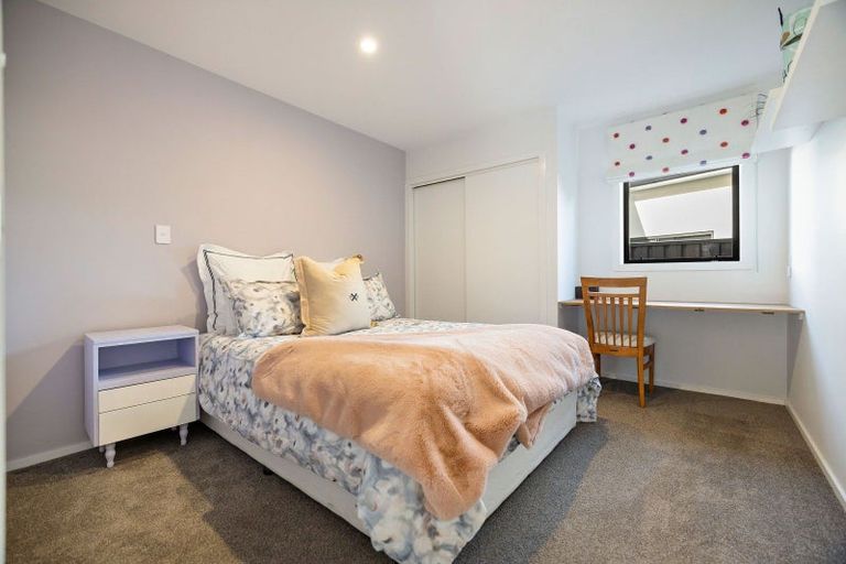 Photo of property in 20 Adamson Drive, Arrowtown, 9302