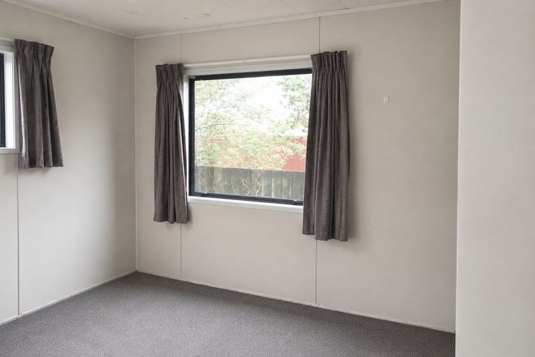 Photo of property in 3 Milnebank Street, Upper Riccarton, Christchurch, 8041