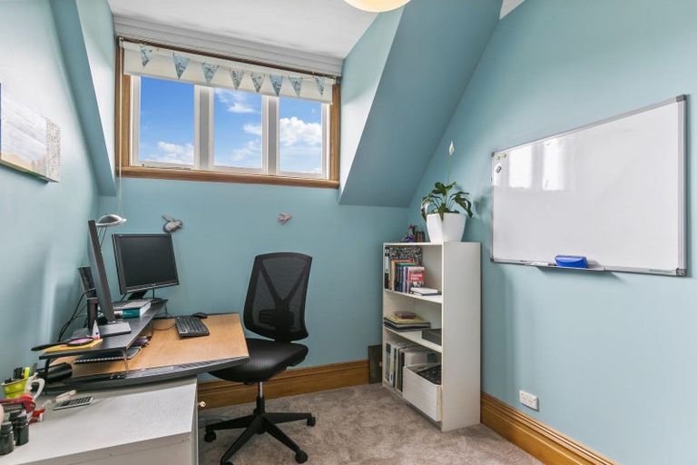Photo of property in 13 Paisley Terrace, Karori, Wellington, 6012