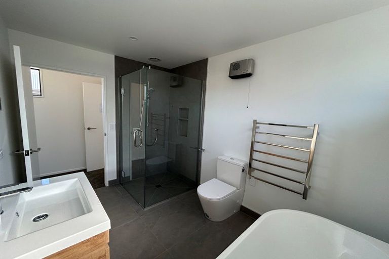 Photo of property in 141 Burdon Loop, Lake Hawea, 9382