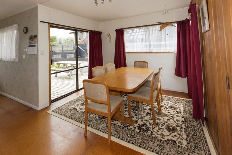 Photo of property in 11 Ripiro Drive, Baylys Beach, Dargaville, 0377