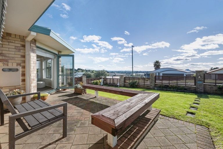 Photo of property in 6 Maddison Place, Welcome Bay, Tauranga, 3112