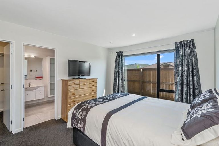 Photo of property in 19 Tangy Loch Lane, Broomfield, Christchurch, 8042