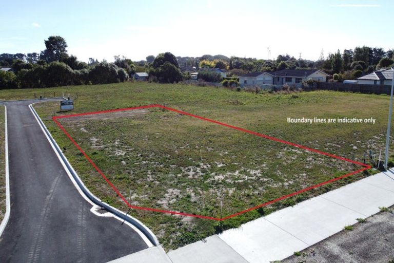 Photo of property in 8 Hapeta Street, Otaki, 5512