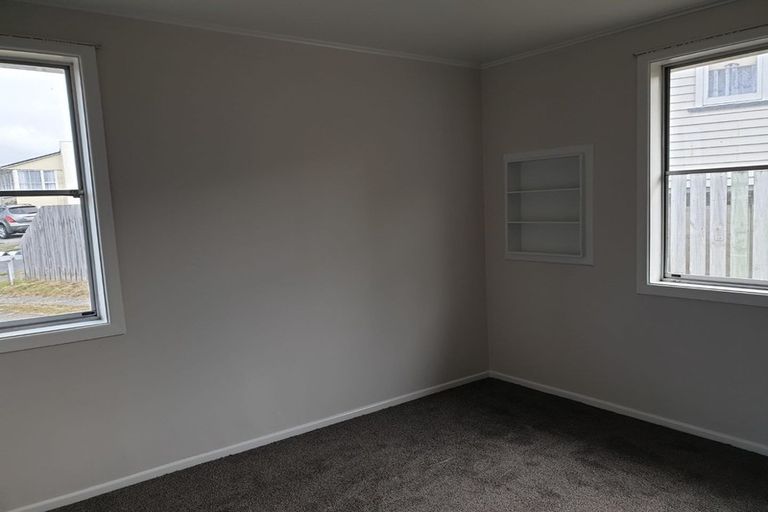 Photo of property in 13 Rangituhi Crescent, Takapuwahia, Porirua, 5022