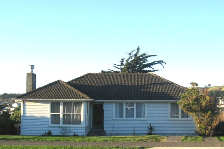 Photo of property in 11 Miranda Street, Cannons Creek, Porirua, 5024