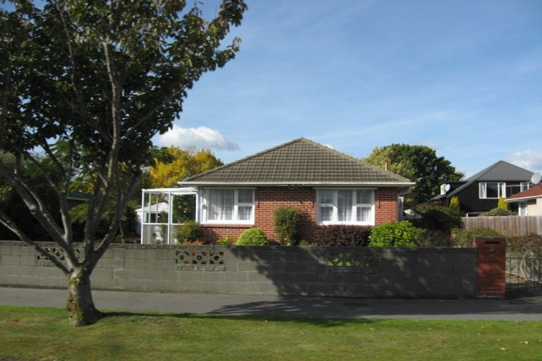 Photo of property in 5 Solway Avenue, Ilam, Christchurch, 8041