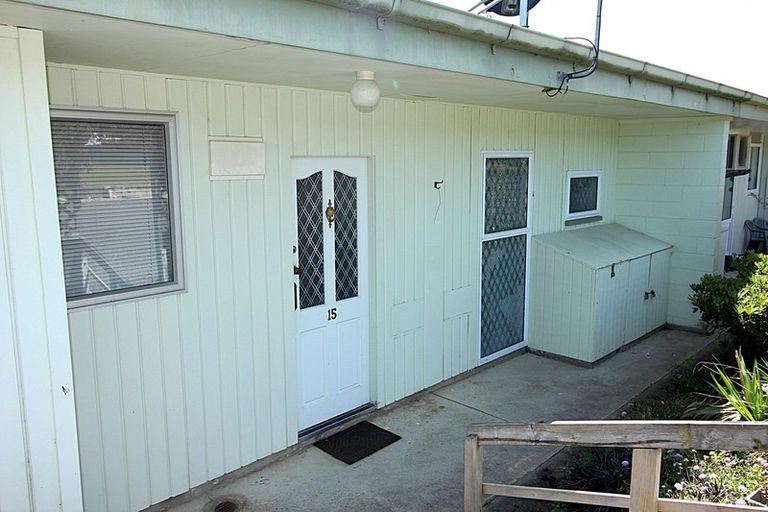 Photo of property in 15 Burnby Place, Te Anau, 9679