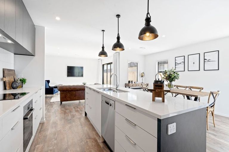 Photo of property in 255 Parklands Avenue, Bell Block, New Plymouth, 4312