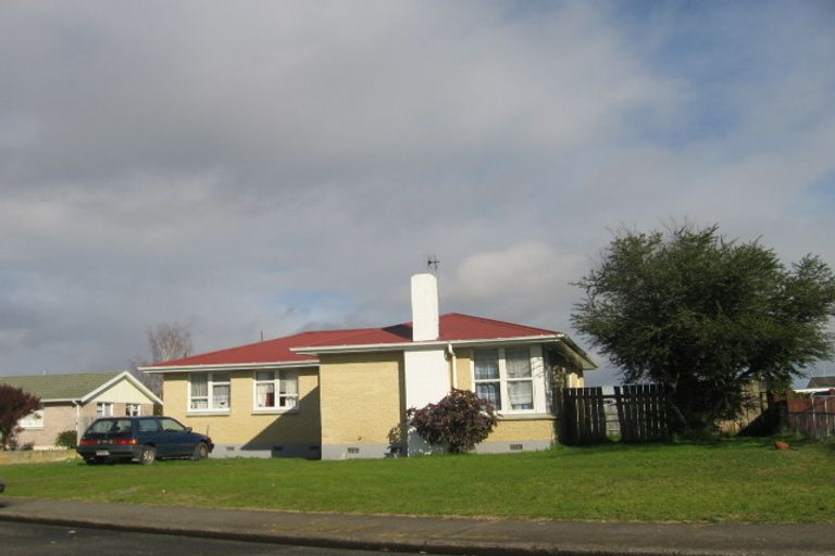 Photo of property in 8 Montrose Place, Flaxmere, Hastings, 4120