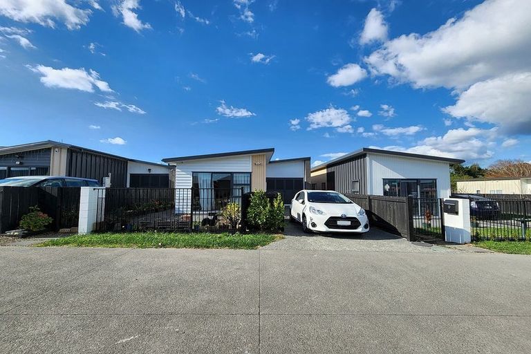 Photo of property in 7 Infantry Lane, Papakura, 2110