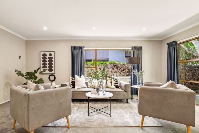 Photo of property in 63 Becroft Drive, Forrest Hill, Auckland, 0620