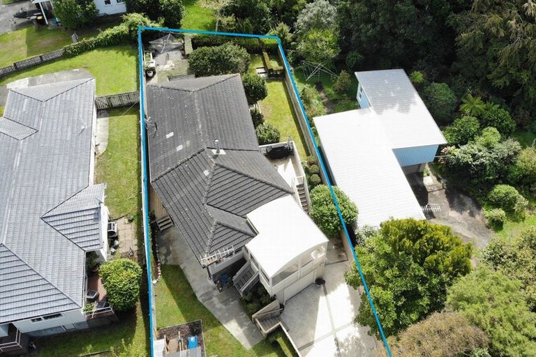Photo of property in 327 Main Road, Tawa, Wellington, 5028