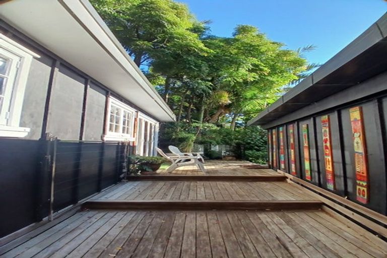 Photo of property in 102 Beach Road, Onerahi, Whangarei, 0110
