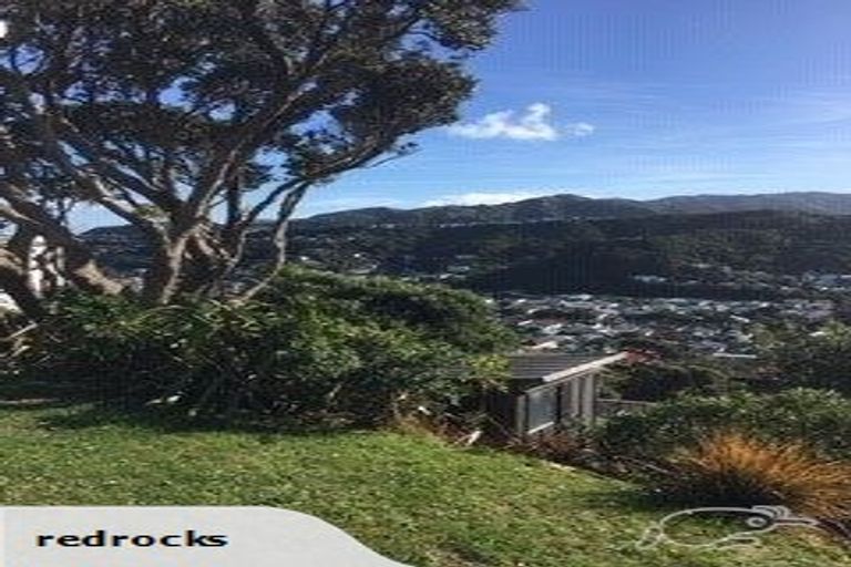 Photo of property in 36 Carlisle Street, Island Bay, Wellington, 6023