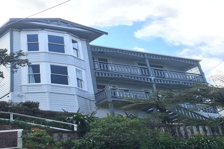 Photo of property in 7 Grosvenor Terrace, Wadestown, Wellington, 6012