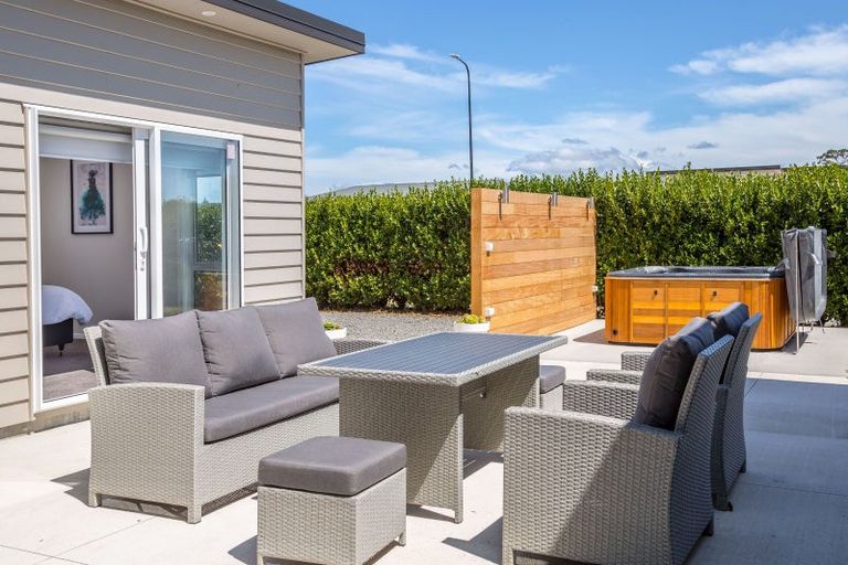 Photo of property in 18 Tuscan Lane, Martinborough, 5711