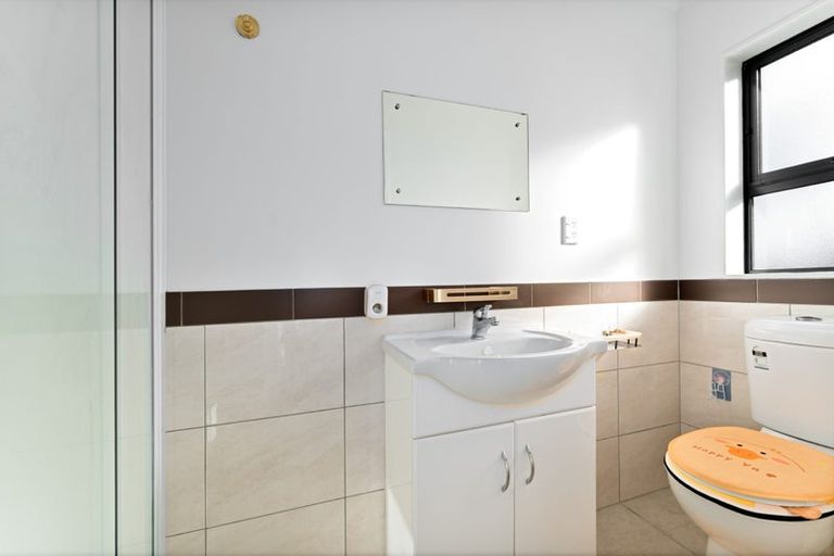 Photo of property in 14a Strid Road, Te Atatu South, Auckland, 0610