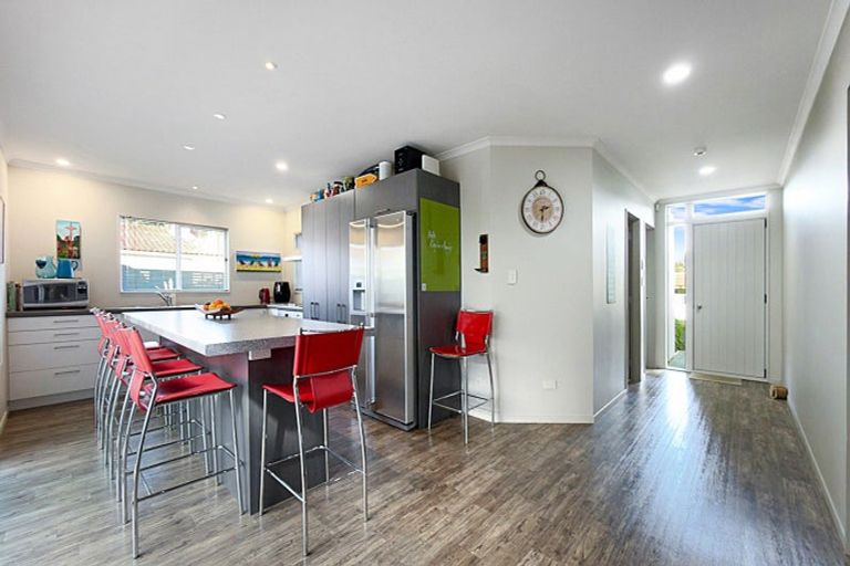 Photo of property in 10 Whiritoa Beach Road, Whiritoa, Whangamata, 3691