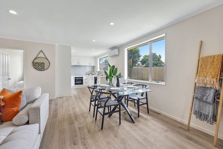 Photo of property in 23 Piriti Place, Weymouth, Auckland, 2103