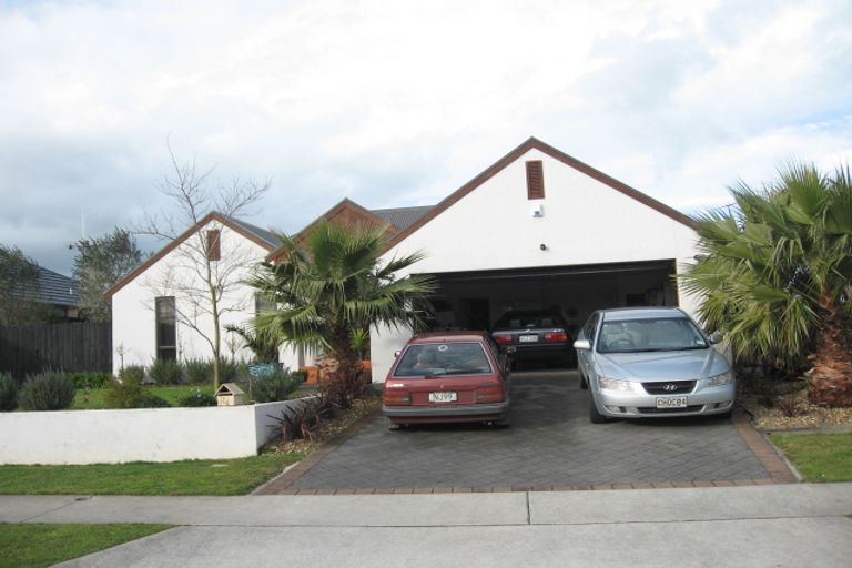 Photo of property in 24 Cranbrook Place, Rototuna North, Hamilton, 3210