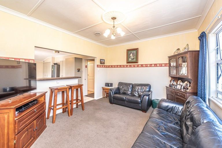 Photo of property in 35 Ballance Street, Aramoho, Whanganui, 4500