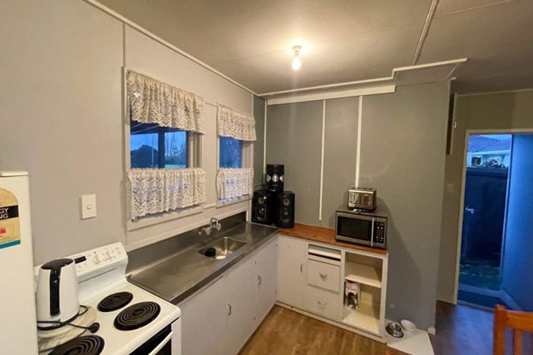 Photo of property in 21 Hamilton Drive, Waiuku, 2123