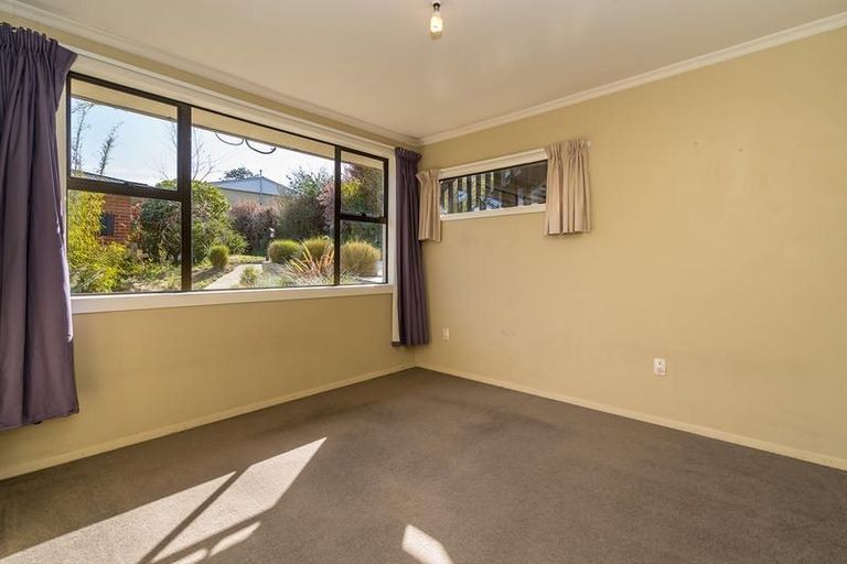 Photo of property in 1 Shirley Place, Kenmure, Dunedin, 9011