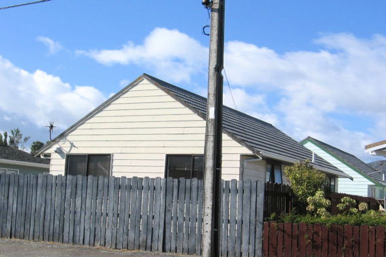 Photo of property in 22 Plunket Avenue, Petone, Lower Hutt, 5012