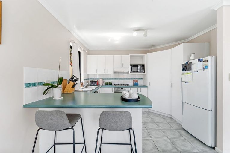 Photo of property in 6c Voyager Drive, Gulf Harbour, Whangaparaoa, 0930