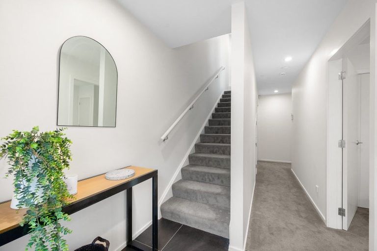 Photo of property in 36a Mandalay Terrace, Khandallah, Wellington, 6035