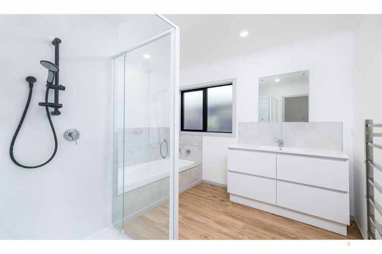 Photo of property in 11 Exeter Street, Waimate, 7924