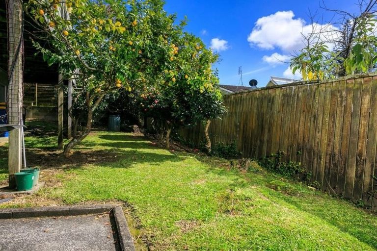 Photo of property in 2/80 Bentley Avenue, Glenfield, Auckland, 0629