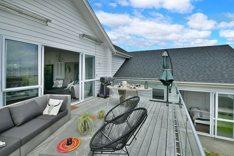 Photo of property in 9 Kaipuke Crescent, Gulf Harbour, Whangaparaoa, 0930