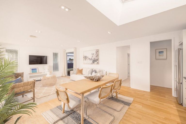 Photo of property in 23 Celia Street, Redcliffs, Christchurch, 8081