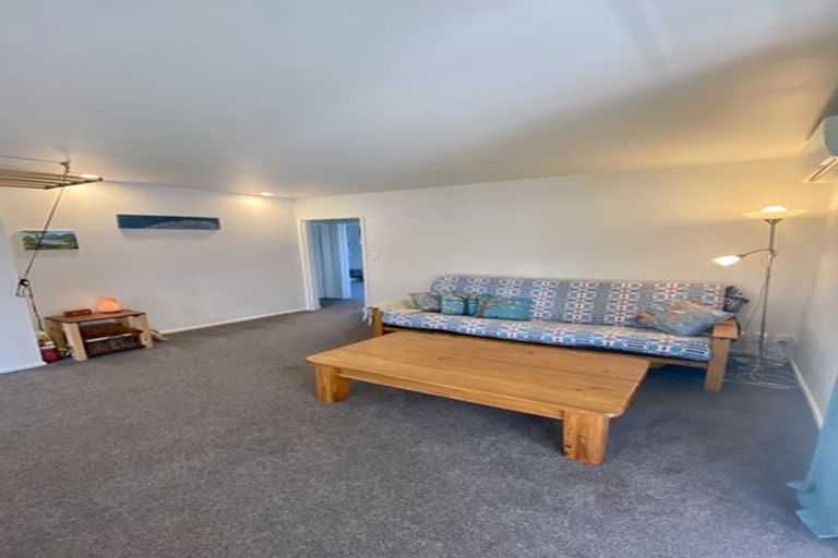 Photo of property in 15 Harewood Road, Oxford, 7430