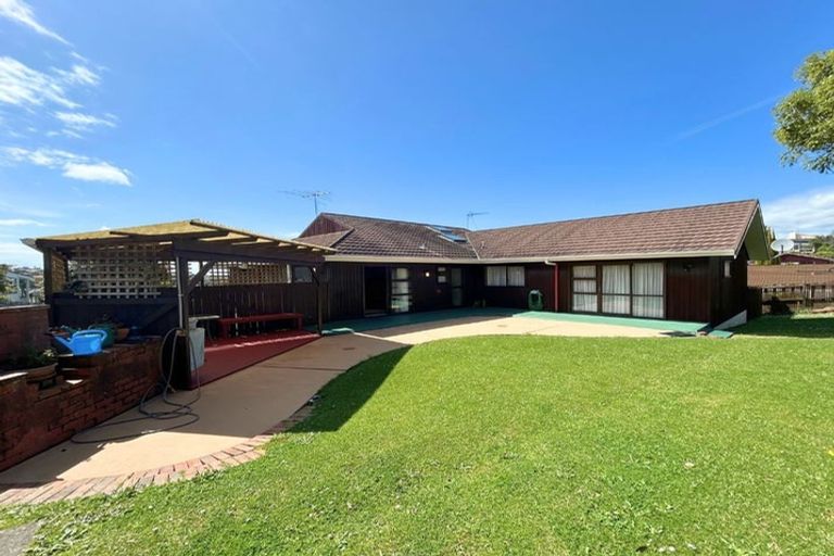 Photo of property in 9 Harper Street, Chatswood, Auckland, 0626