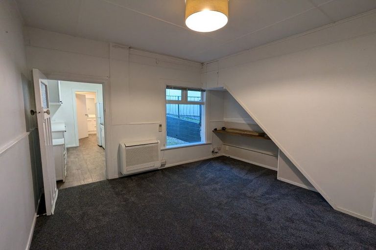 Photo of property in 30 Sussex Street, Mount Cook, Wellington, 6021