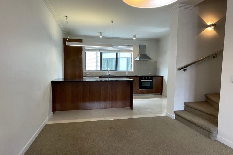 Photo of property in 303 Murphys Road, Flat Bush, Auckland, 2019