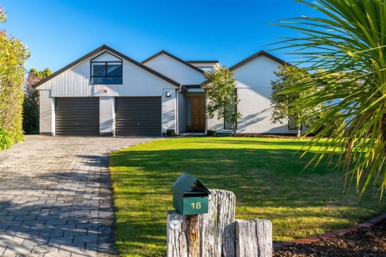 Photo of property in 18 Brooklyn Drive, Redwoodtown, Blenheim, 7201